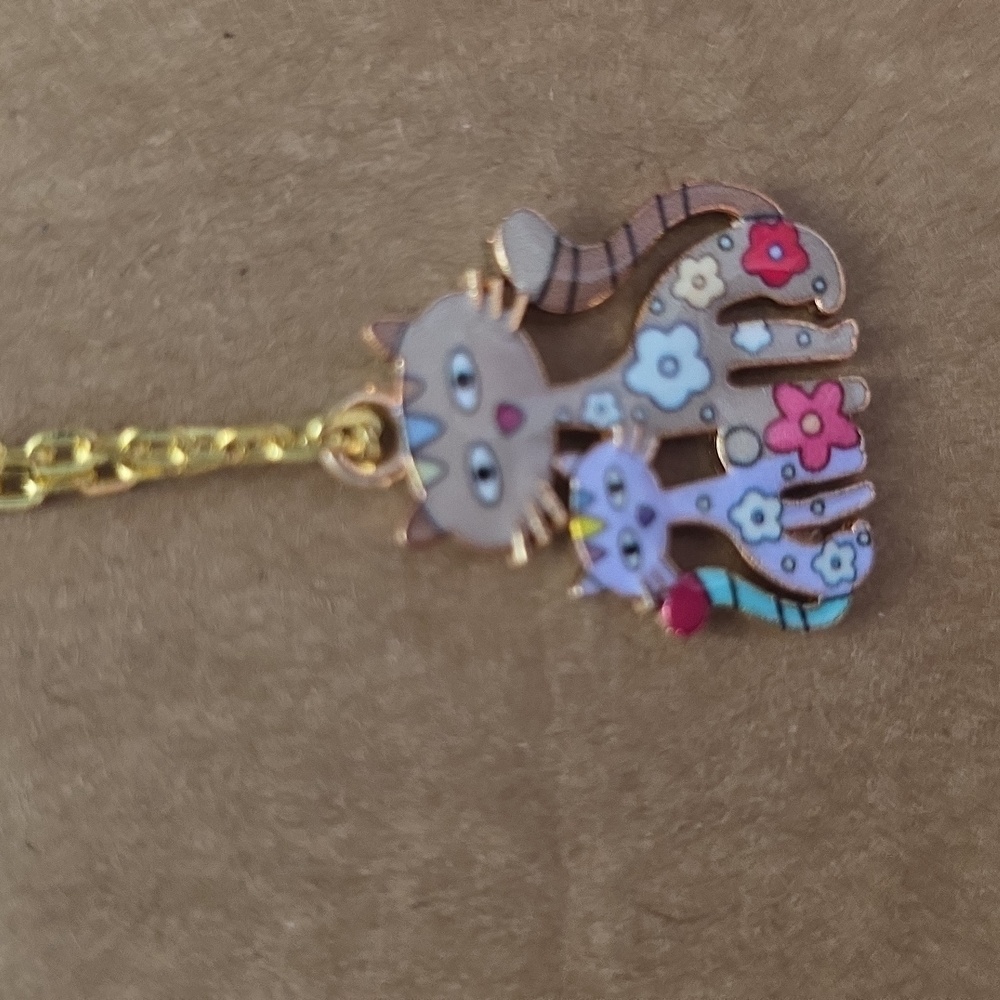 Charming Cat Pendant Necklace - Multicolor